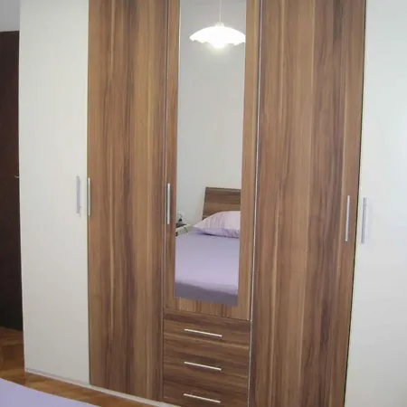 In - Riviera 7970 Ζαντάρ