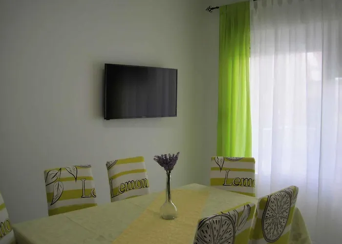 Appartamento In - Riviera 7970 Zara